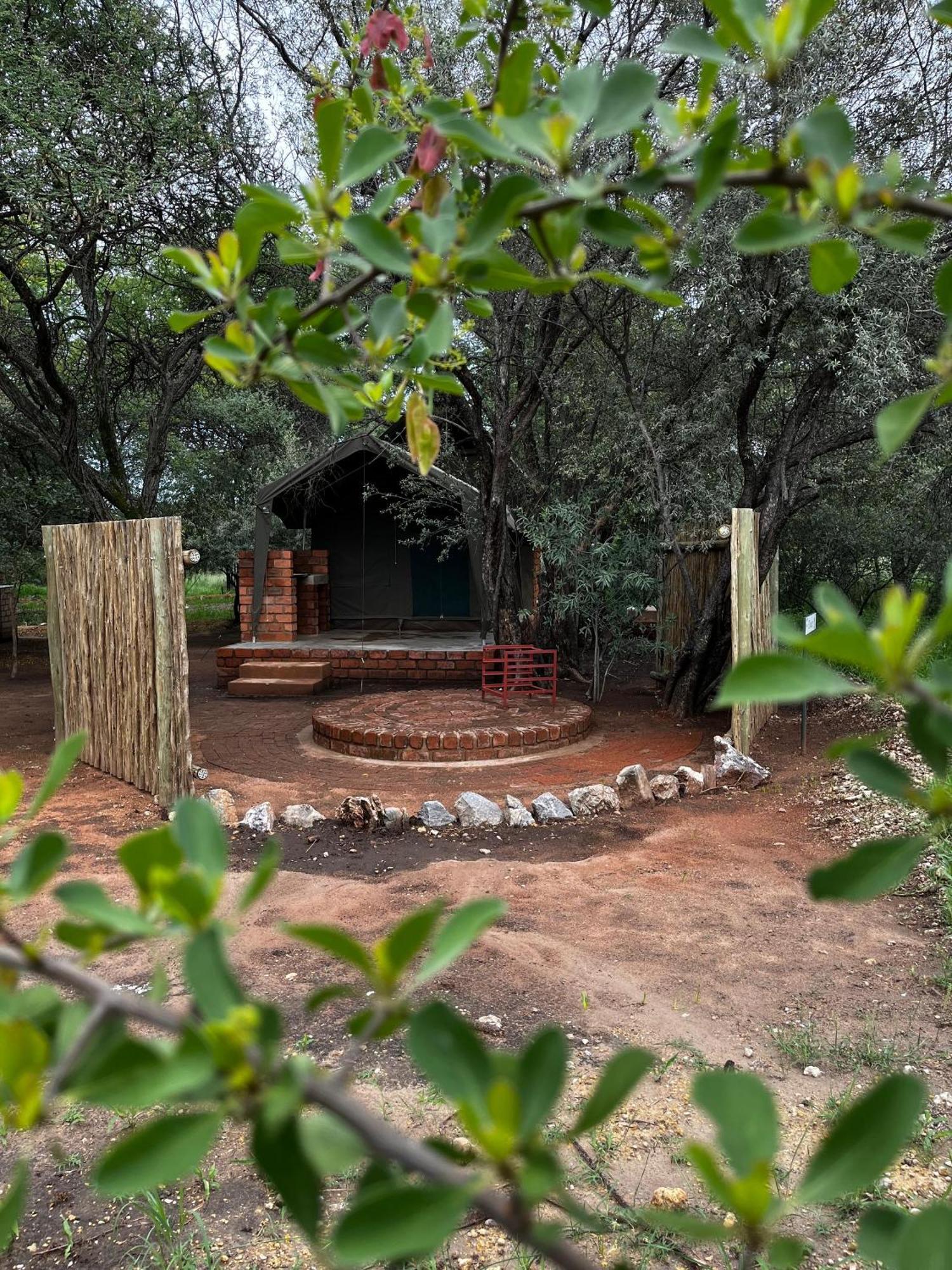 Olienhoff Guesthouse And Rest Camp Otavi エクステリア 写真