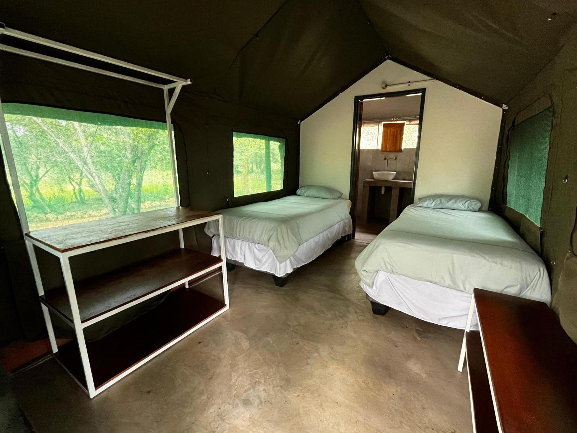 Olienhoff Guesthouse And Rest Camp Otavi エクステリア 写真