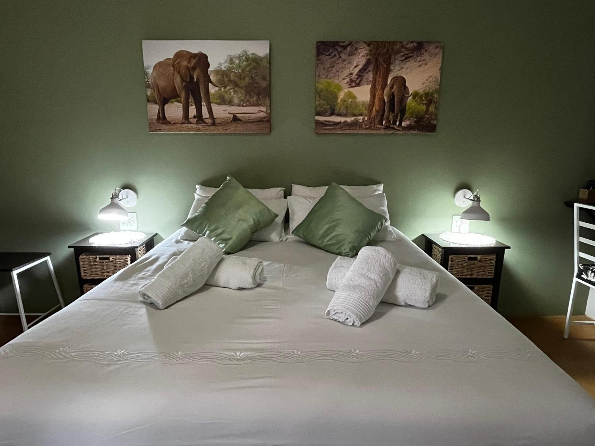 Olienhoff Guesthouse And Rest Camp Otavi エクステリア 写真