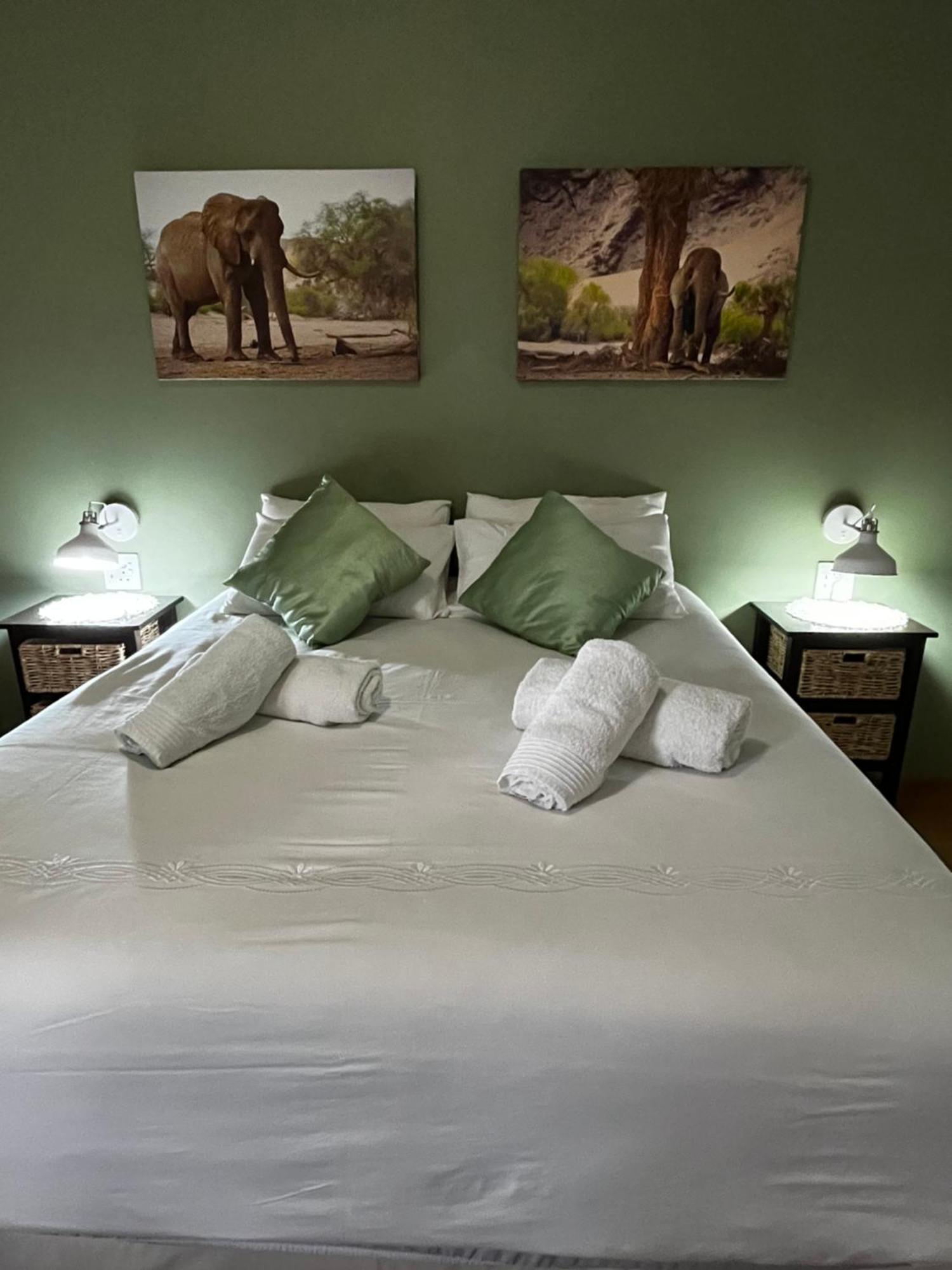 Olienhoff Guesthouse And Rest Camp Otavi エクステリア 写真